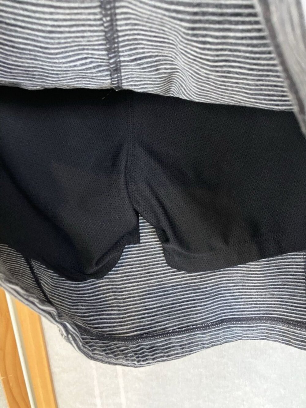 Athleta Womens Skort Size S Black White Striped Modern Metro Athletic Zip Pocket - Picture 7 of 7